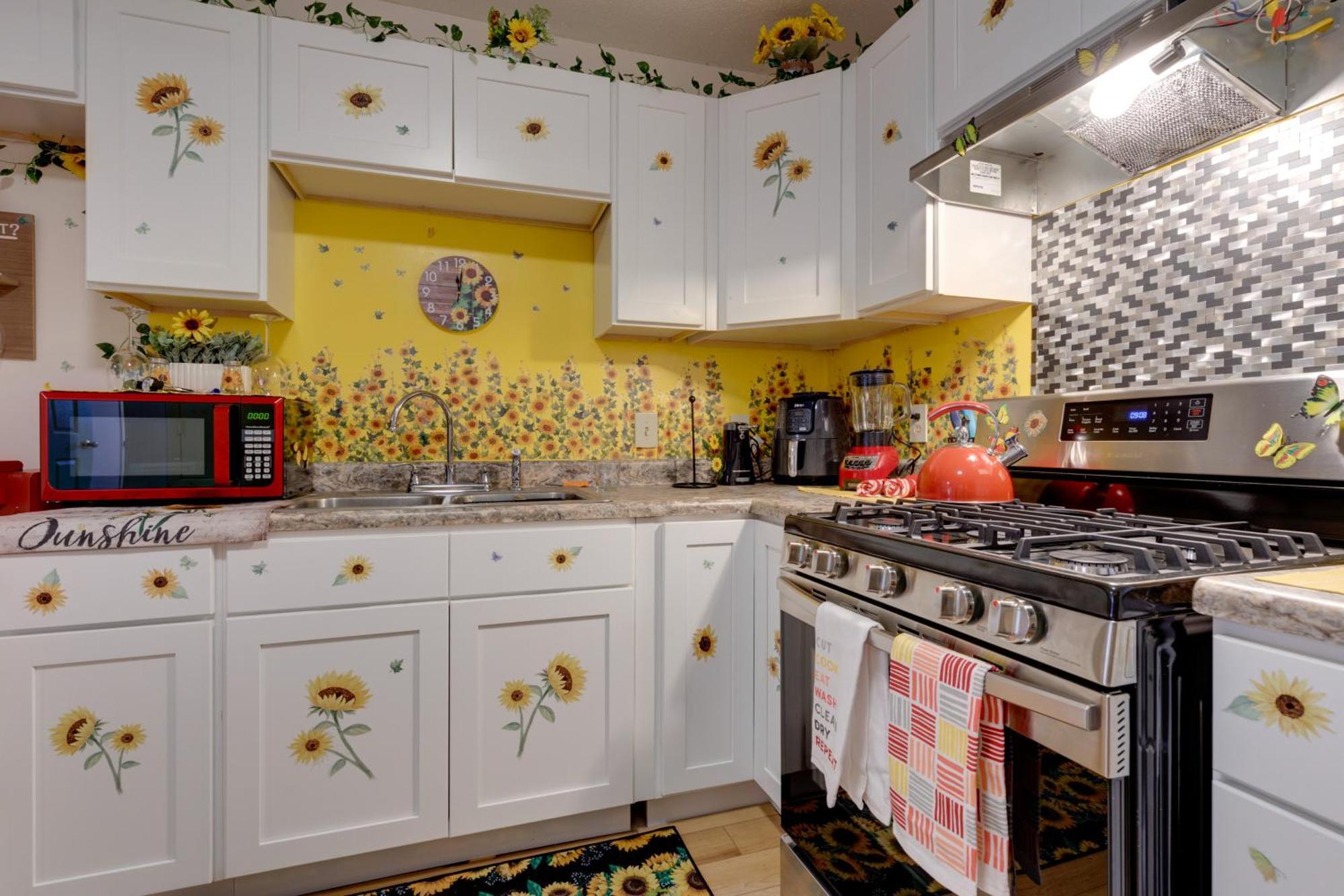 Stunning Gulfport Getaway About 1 Mi To The Beach Extérieur photo