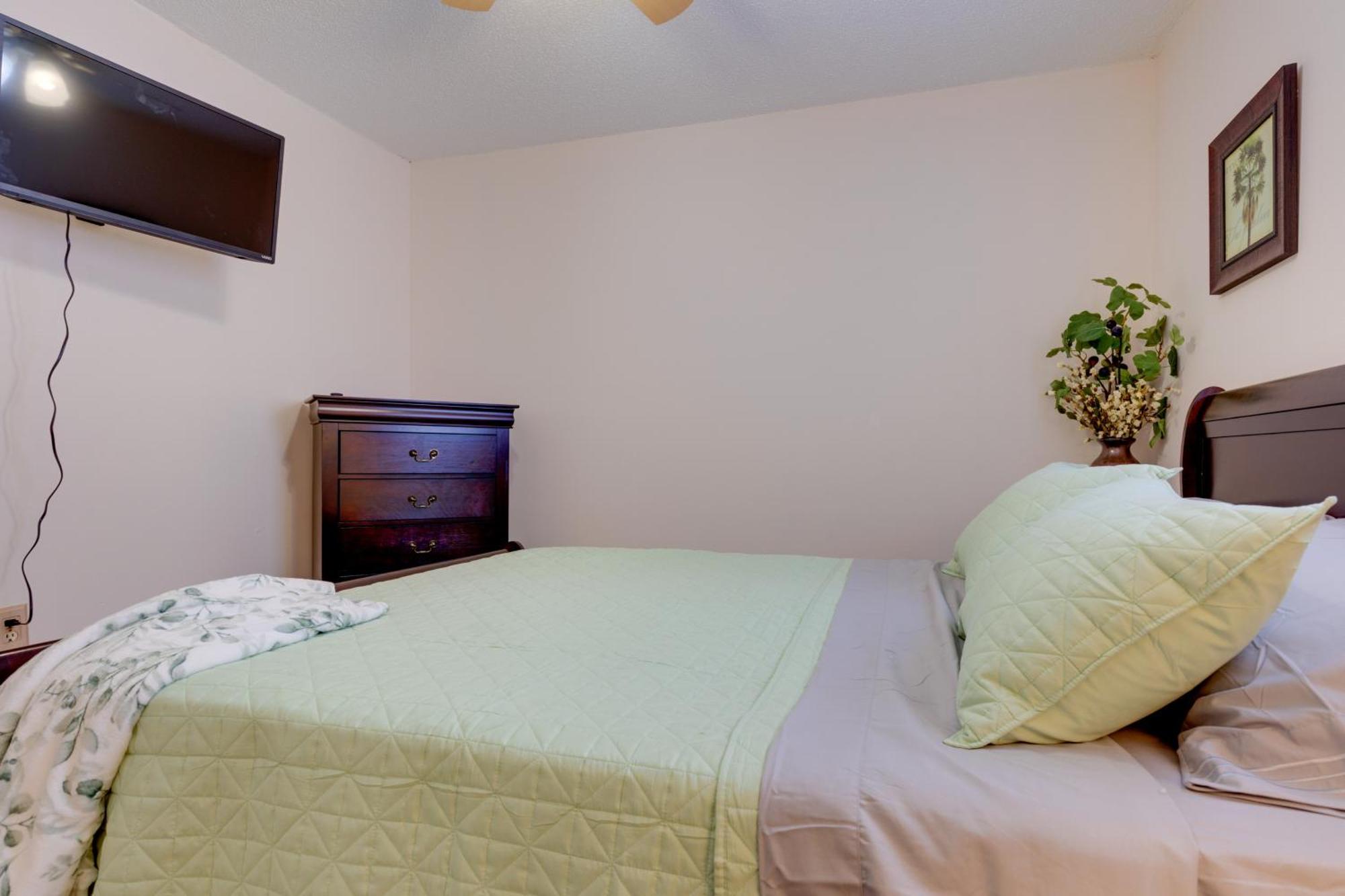 Stunning Gulfport Getaway About 1 Mi To The Beach Extérieur photo